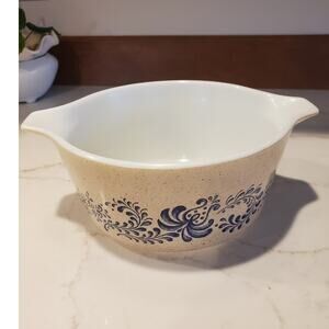 Vintage Pyrex Homestead Cinderella Casserole Dish 1 1/2"Qt  USA 474